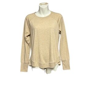 Muzniuer size small NWT Tan Long Sleeve Relaxed top fun bottom hem